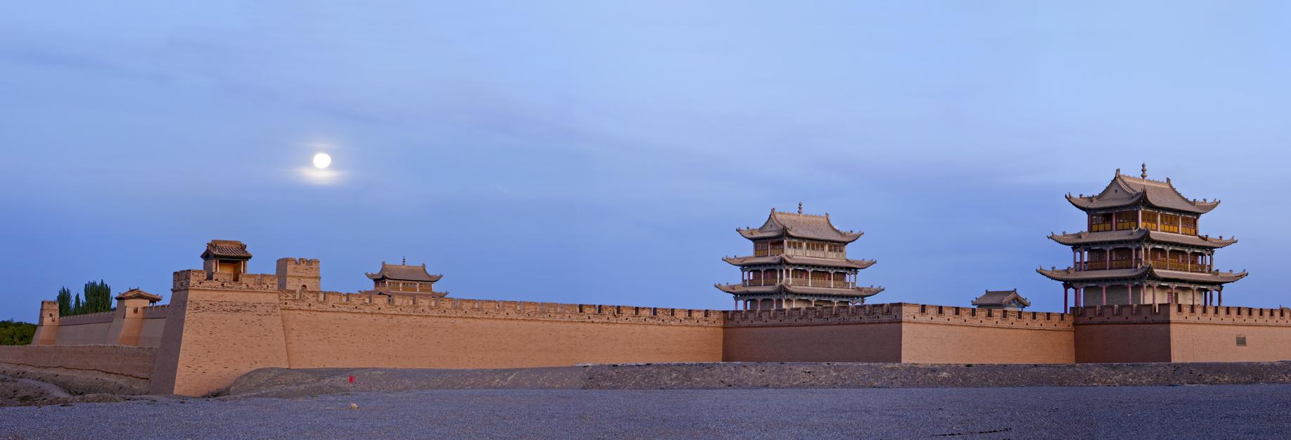 嘉峪關(guān)城樓.jpg